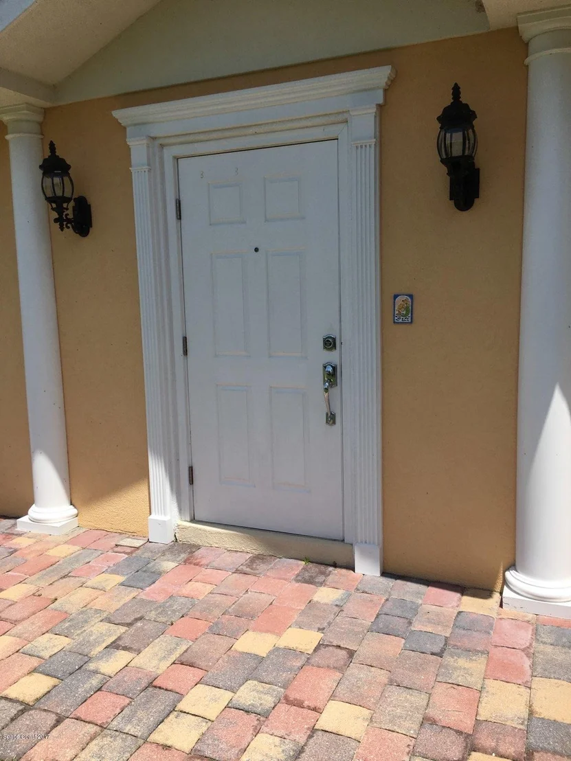 Photo of 3484 Hyperion Way SE