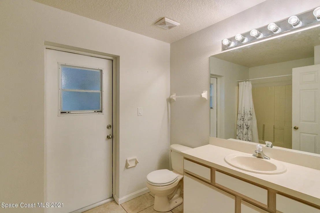 Photo of 6480 Leonard Avenue