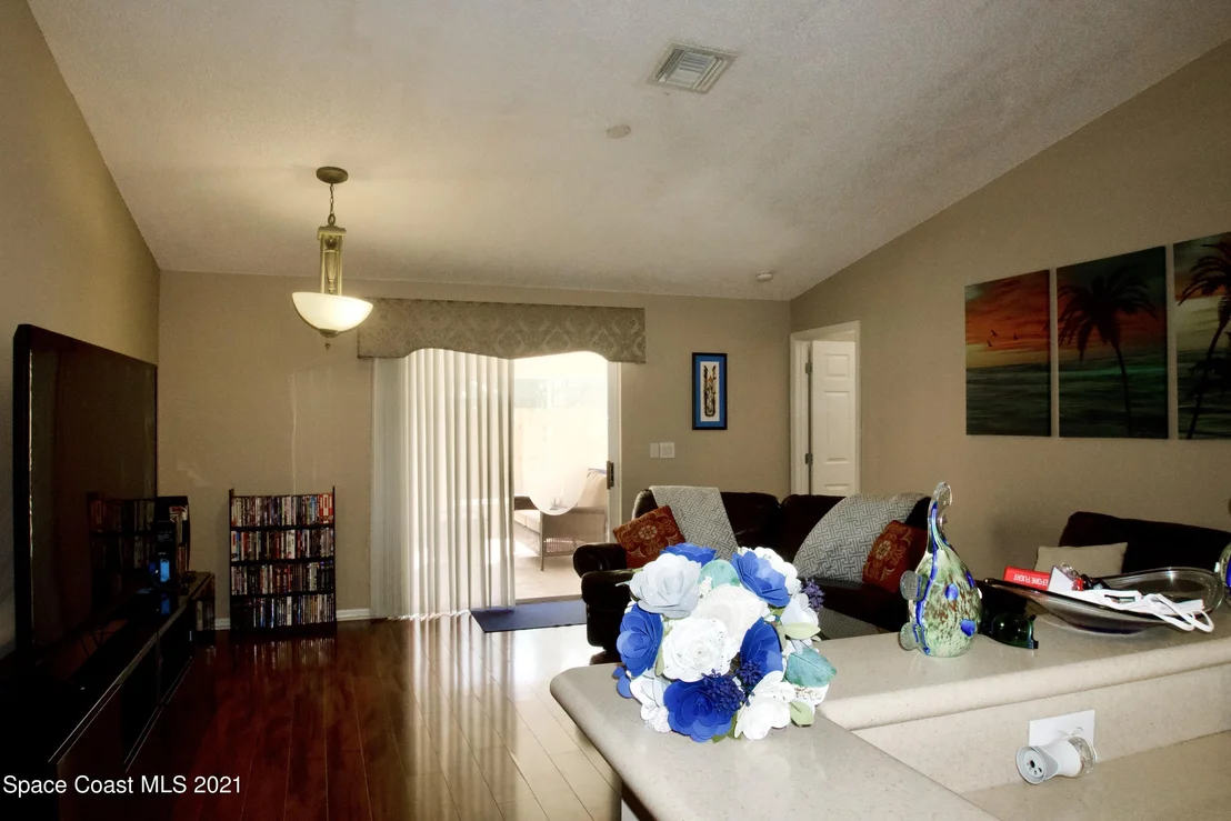 Photo of 850 Wickham Lakes Drive