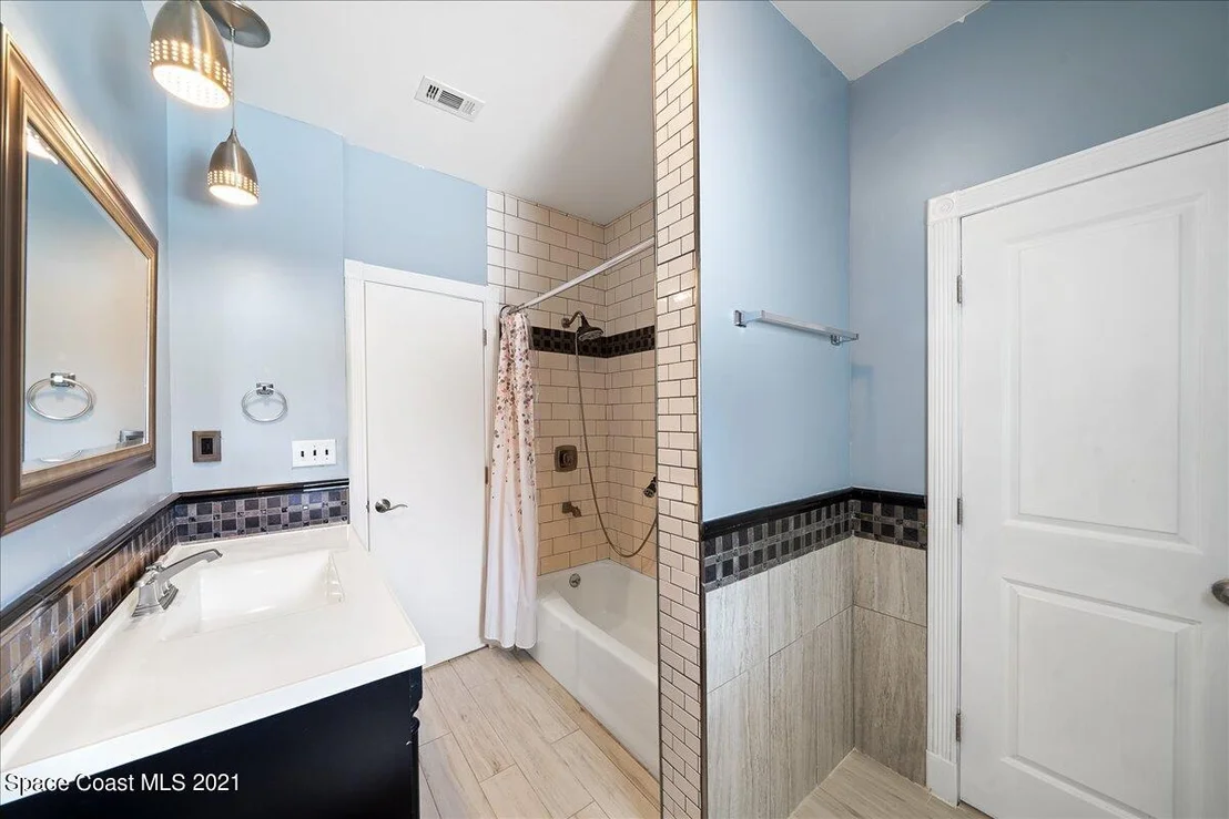 Photo of 505 Sanderling Drive