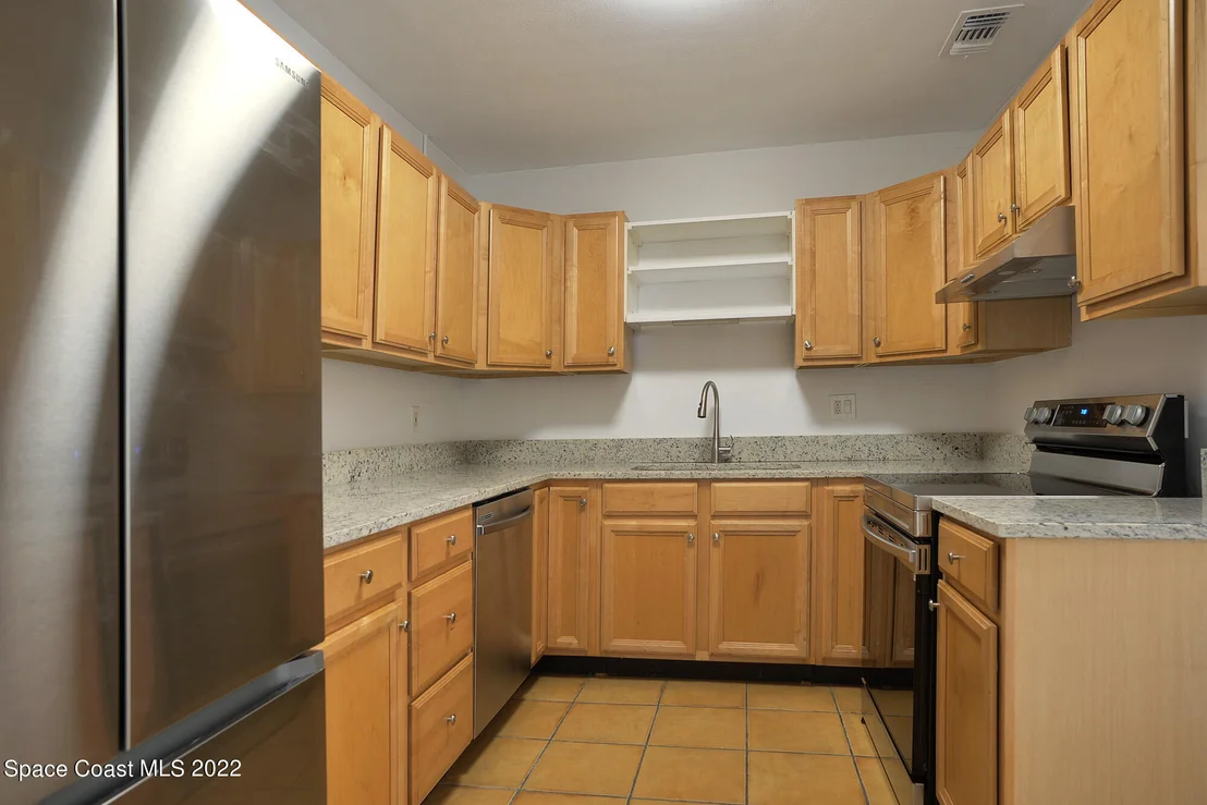 Photo of 560 Shady Lane