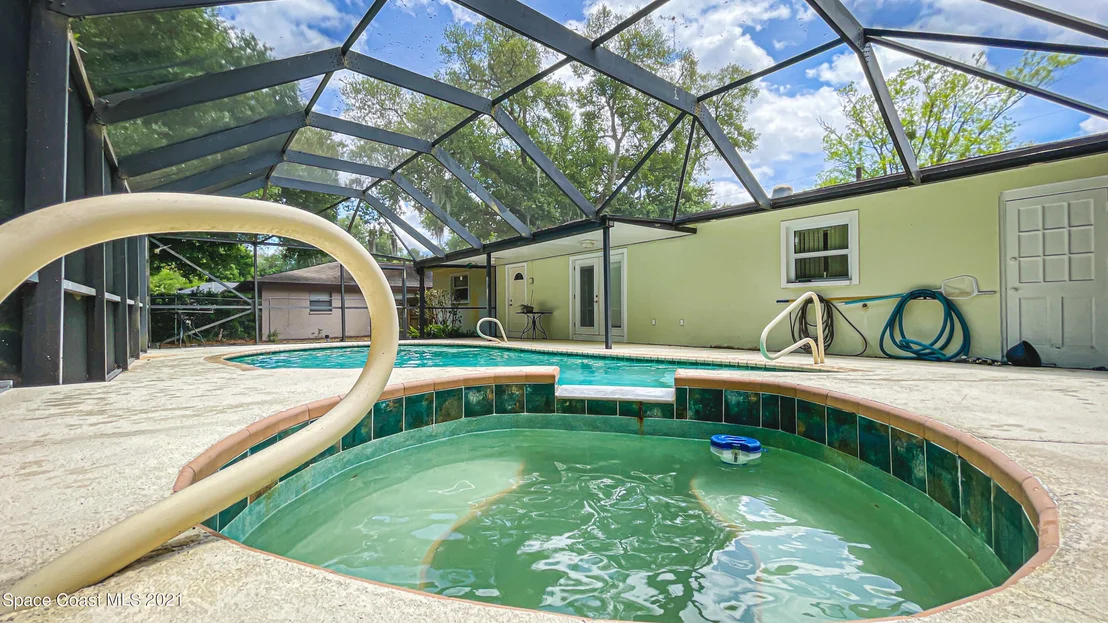 Photo of 634 Orange Court