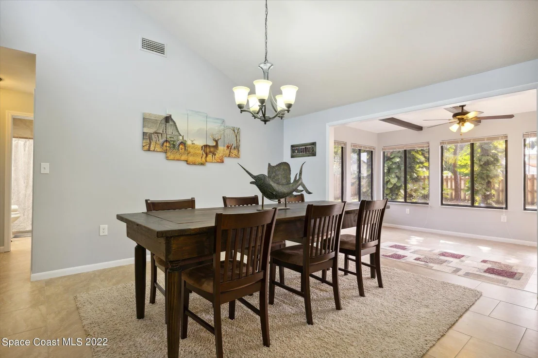 Photo of 5575 Graham Street