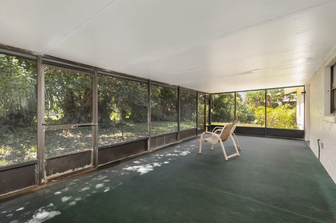 Photo of 313 Banyan