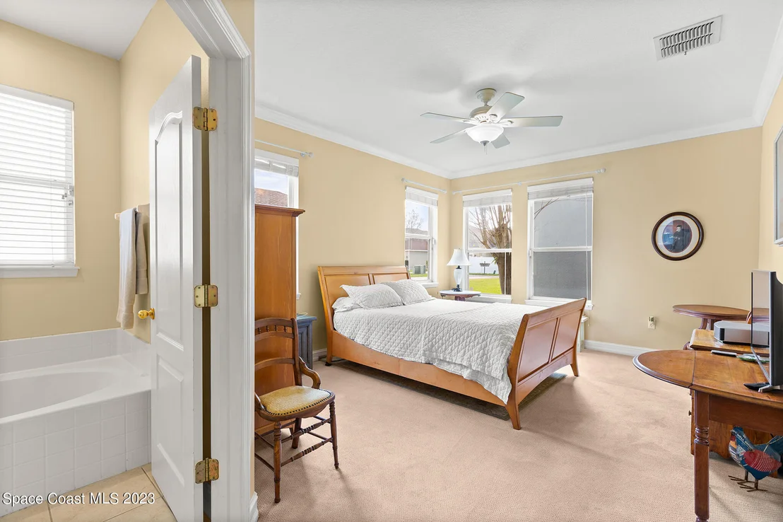 Photo of 6914 Beargrass Road