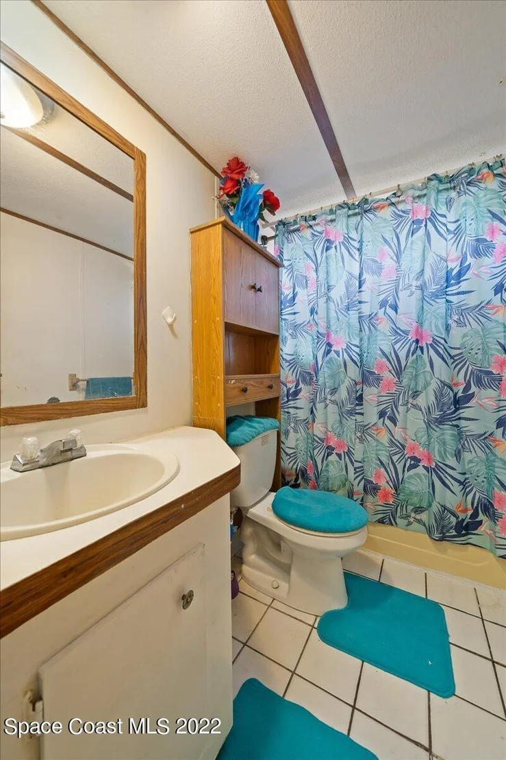 Photo of 6850 Columbine Drive