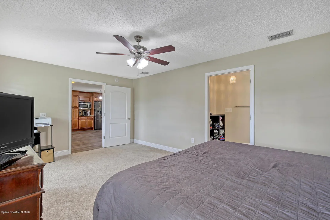 Photo of 1004 Cedarbrook Court