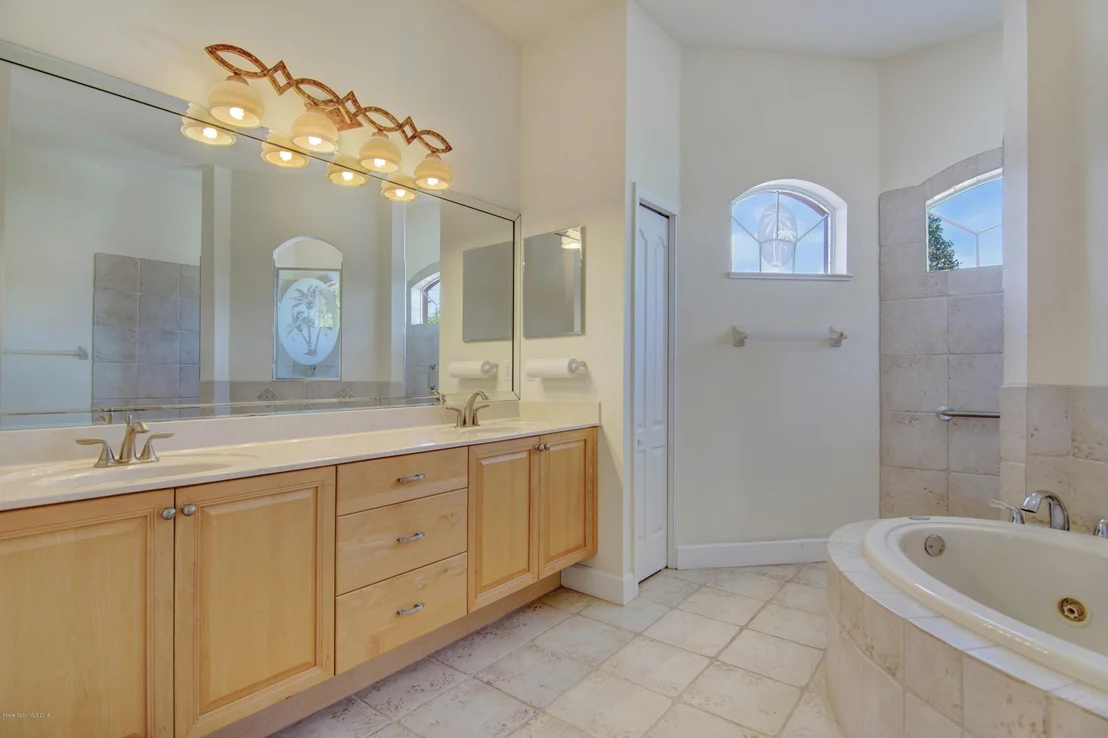 Photo of 1250 Starling Way
