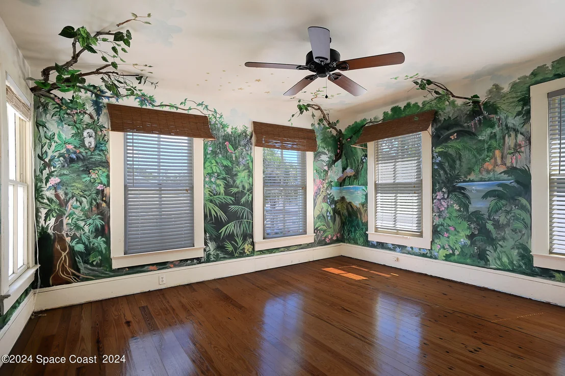 Photo of 23 Barton Avenue