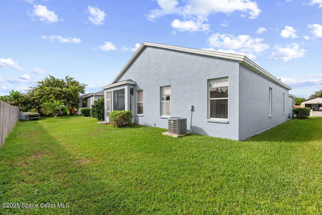 Photo of 8017 Bracken Lane