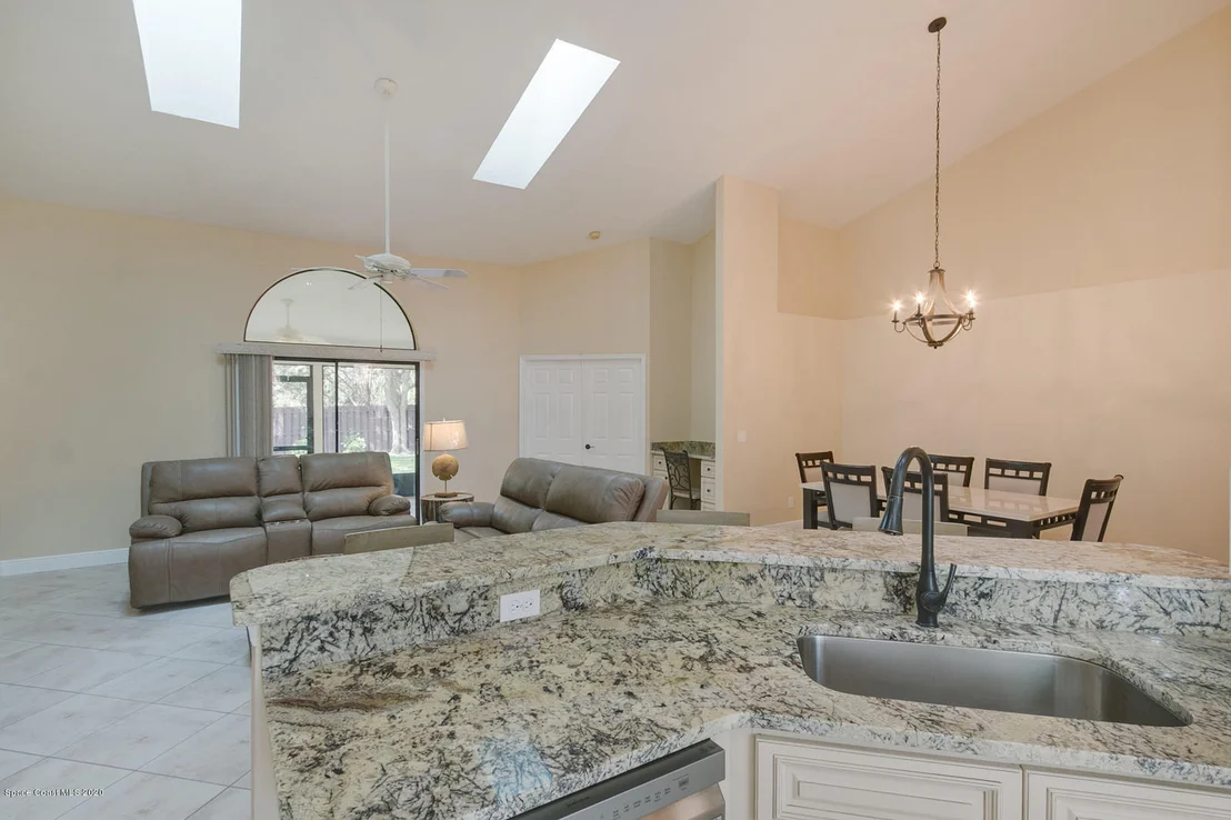 Photo of 1009 Osprey Drive