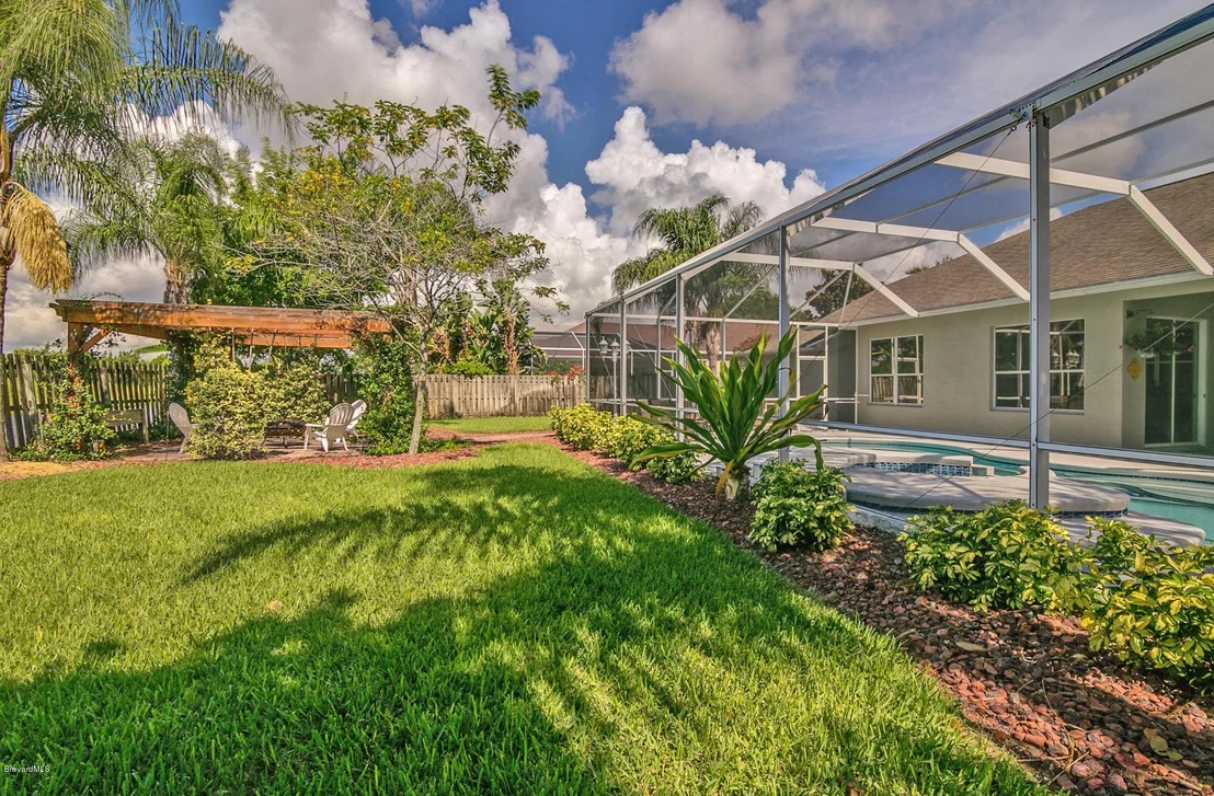 Photo of 5785 Newbury Circle