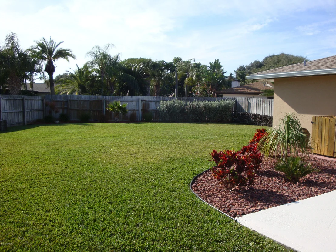 Photo of 635 Kingston Circle