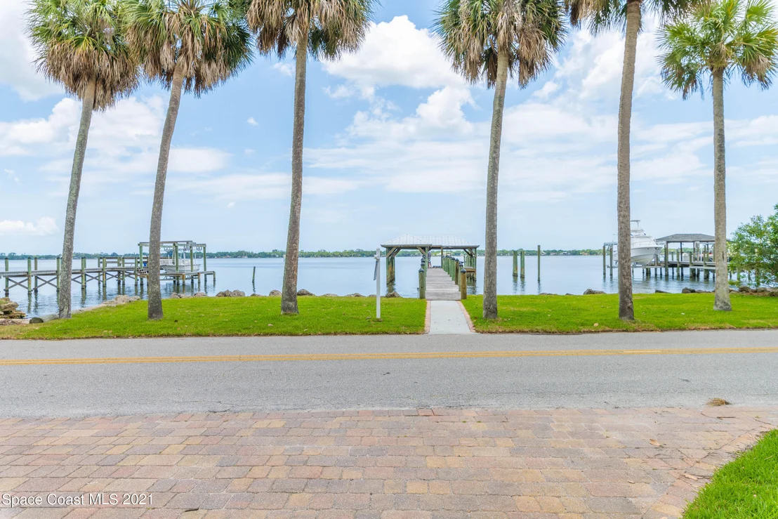Photo of 2159 Rockledge Drive