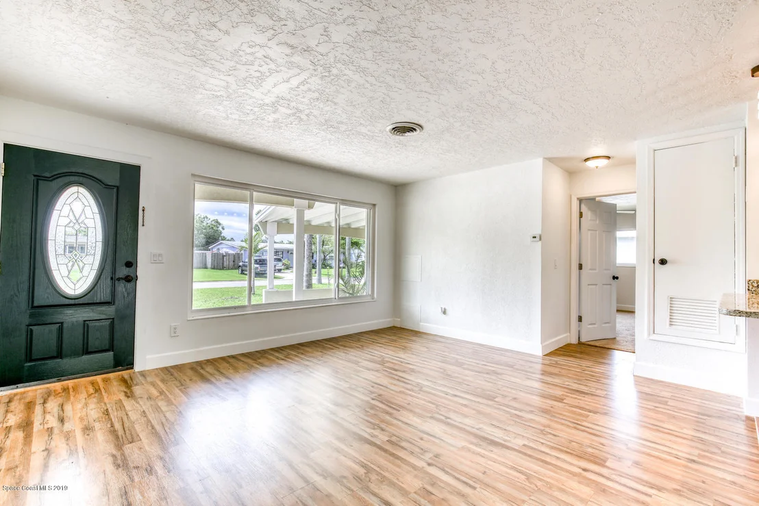 Photo of 2821 Shepard Drive
