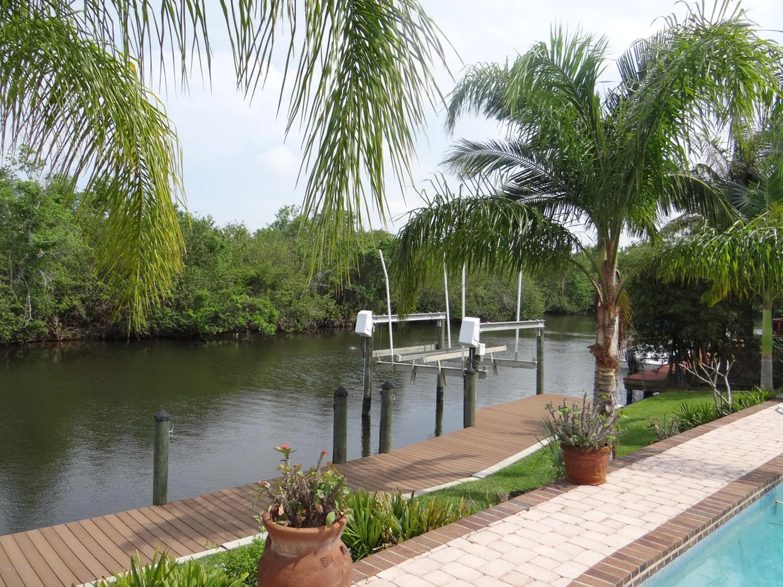 Photo of 1021 Sunswept Road NE