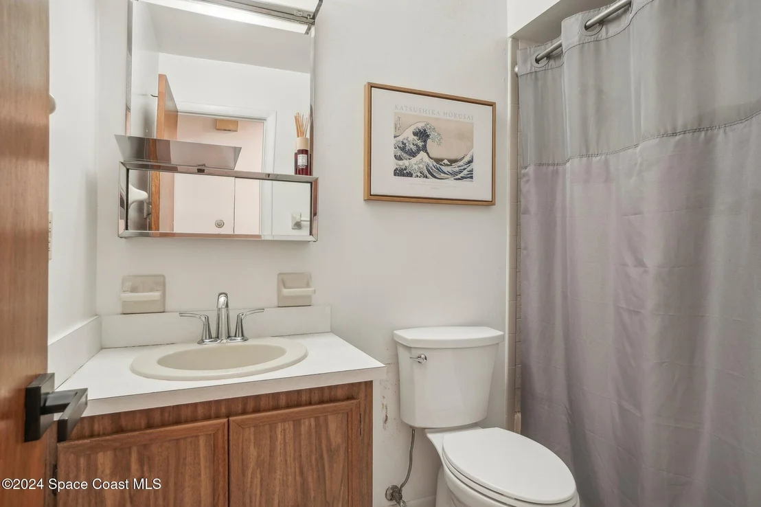 Photo of 2476 Mercury Drive