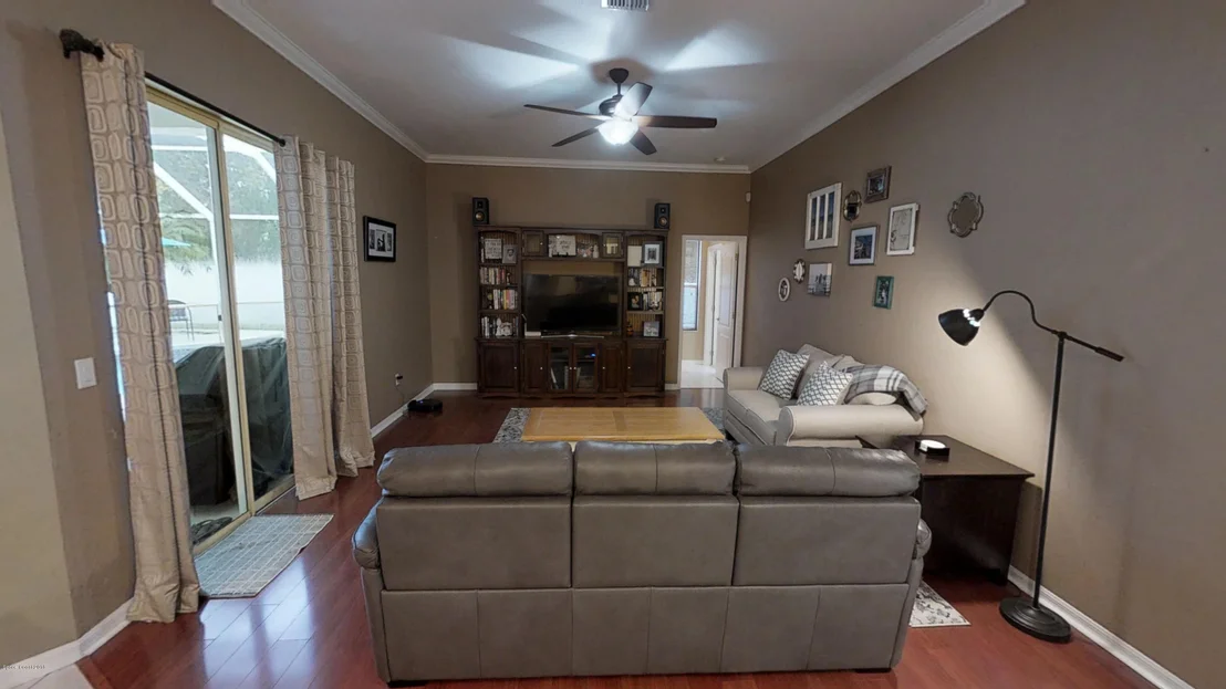 Photo of 975 Carriage Hill Road