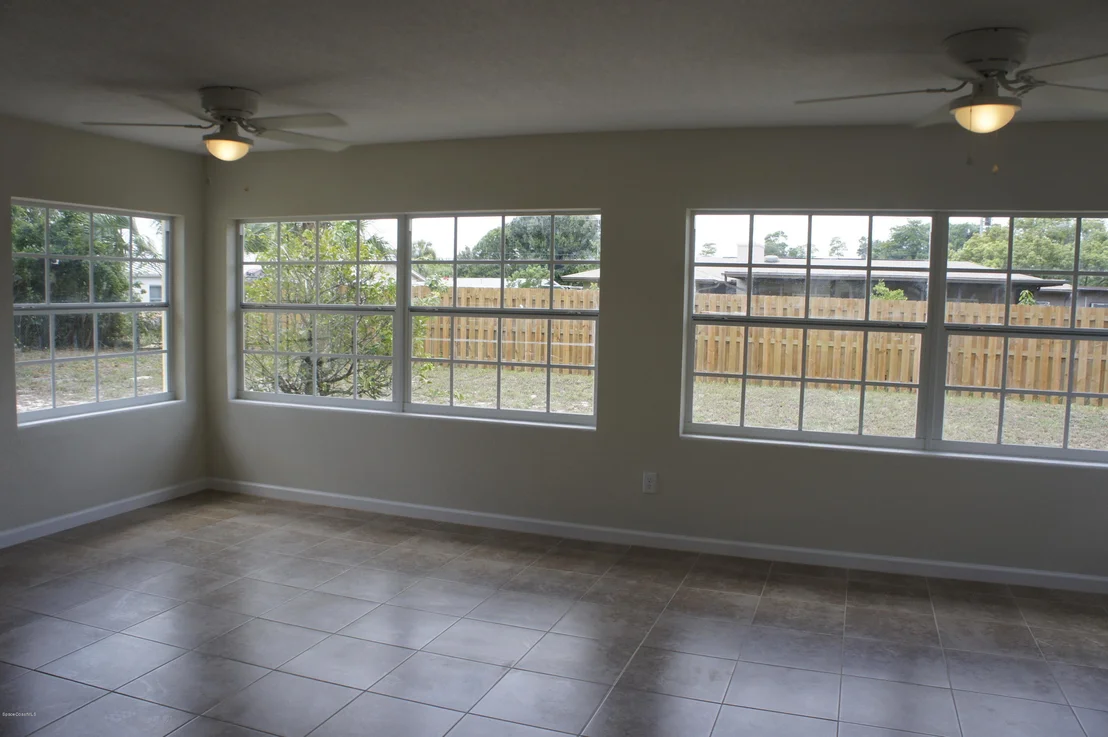 Photo of 1310 Sun Circle E