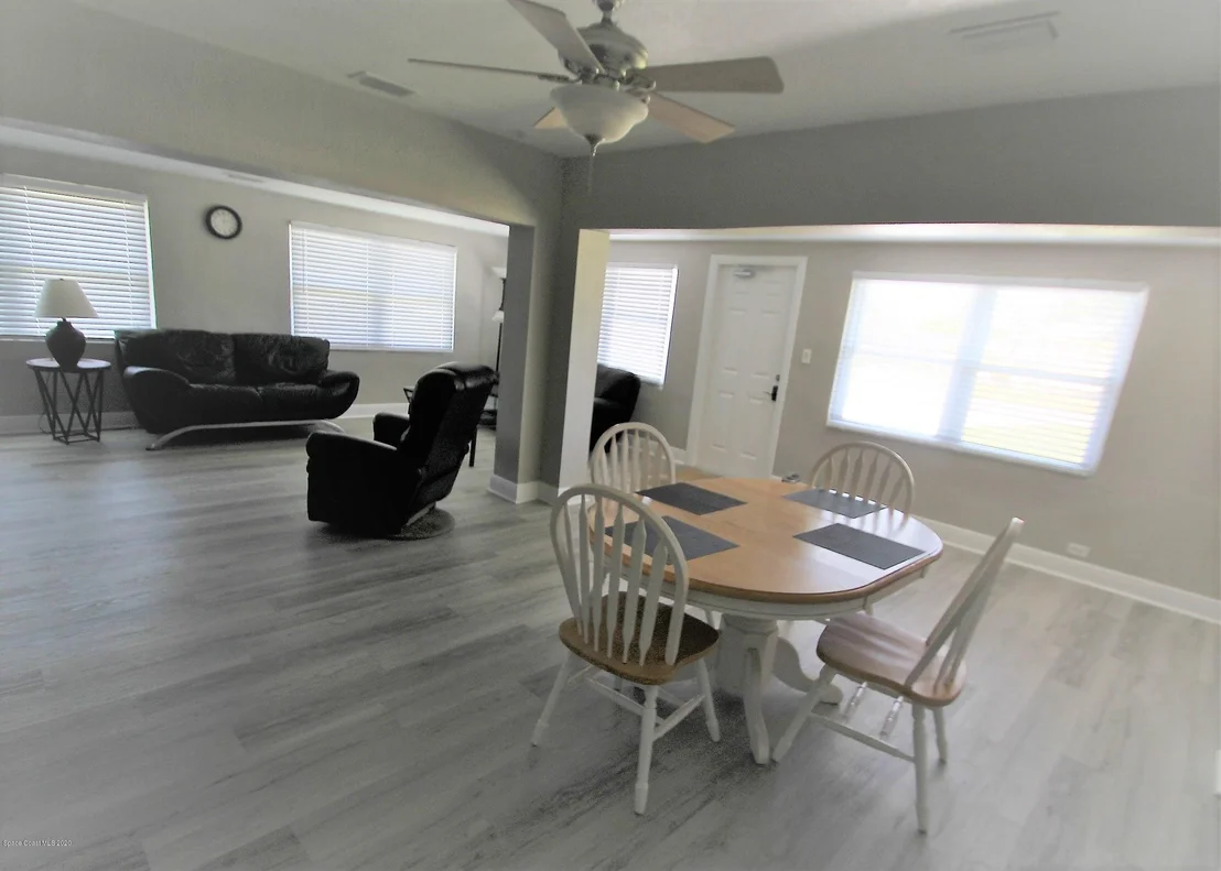 Photo of 305 Vesta Circle