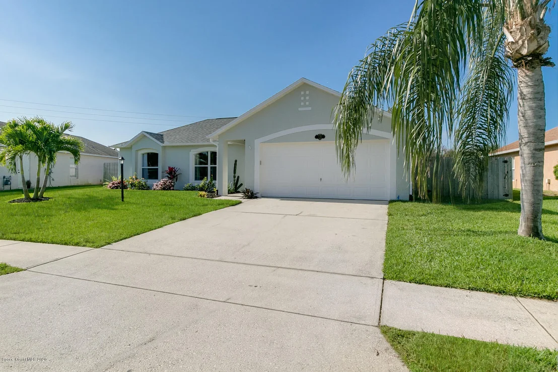 Photo of 239 Mcclain Dr