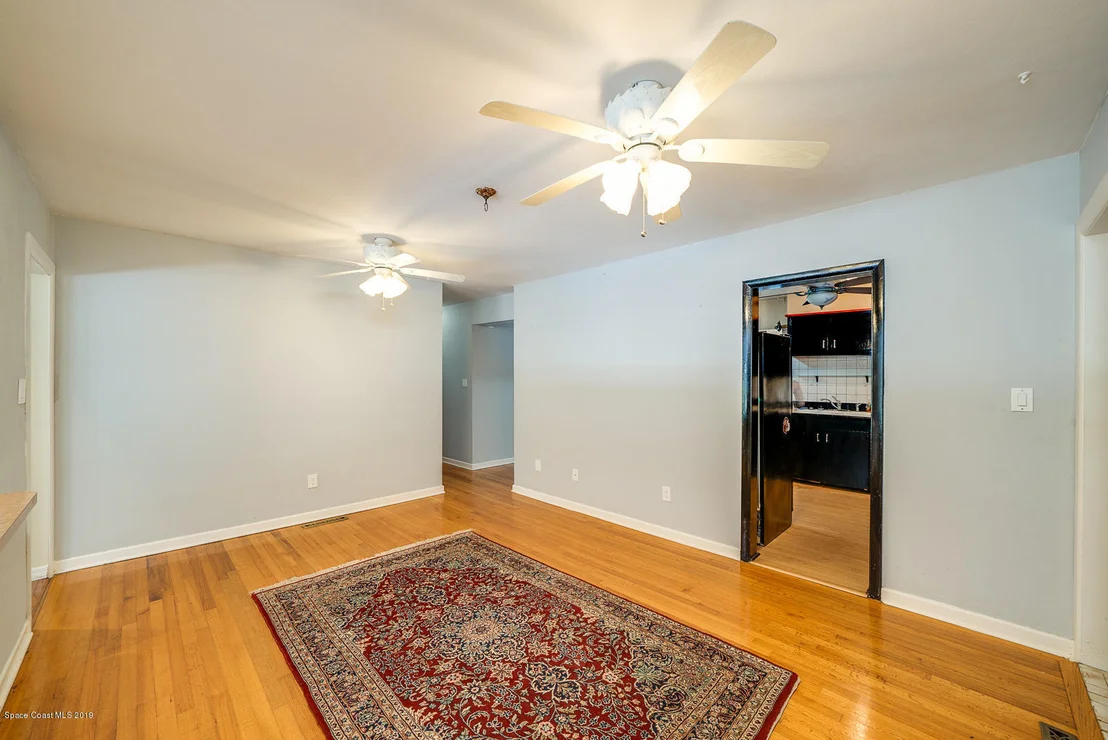 Photo of 124 Lagoon Avenue