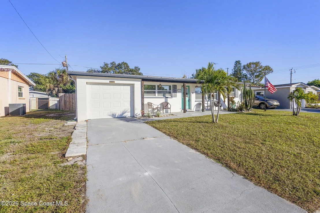 Photo of 727 Clarke Avenue