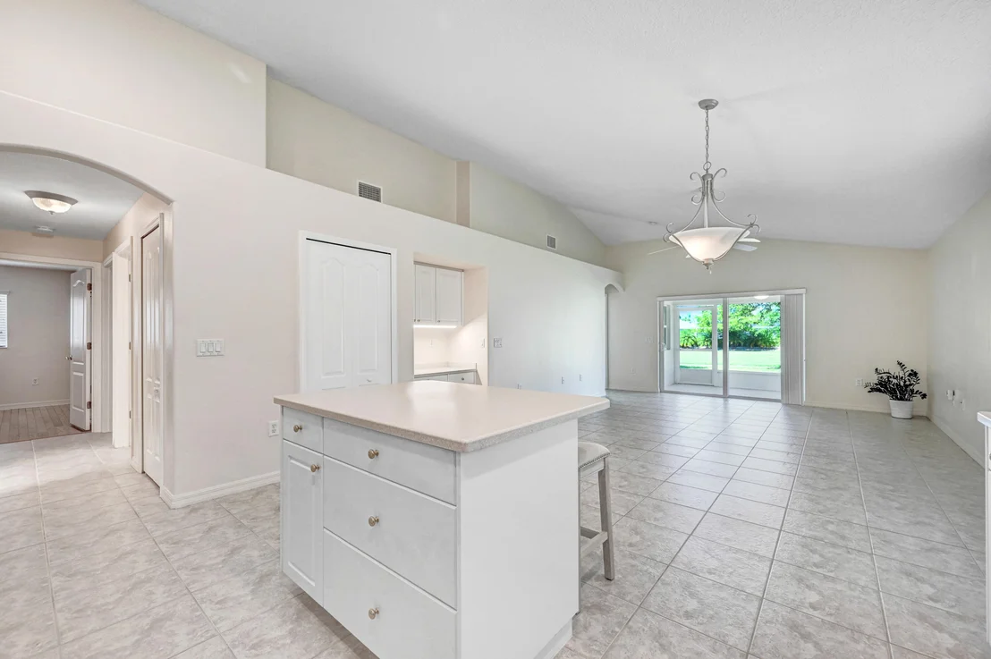 Photo of 6987 Owen Drive