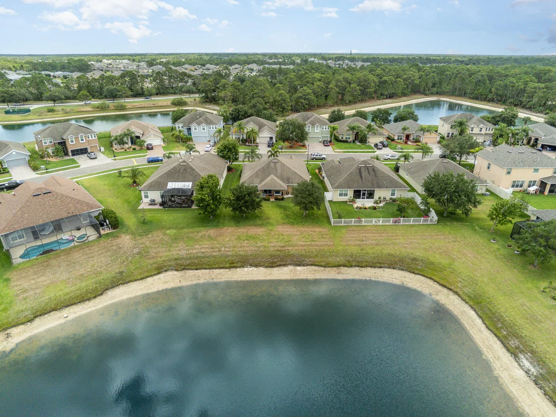 Photo of 325 Abernathy Circle