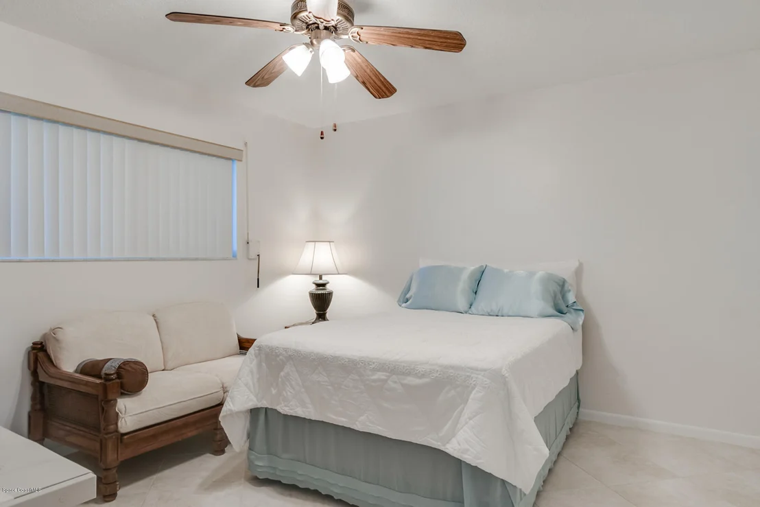 Photo of Unit 1205 at 1700 Commodore Boulevard