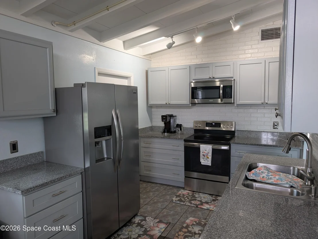 Photo of 811 Cronin Avenue