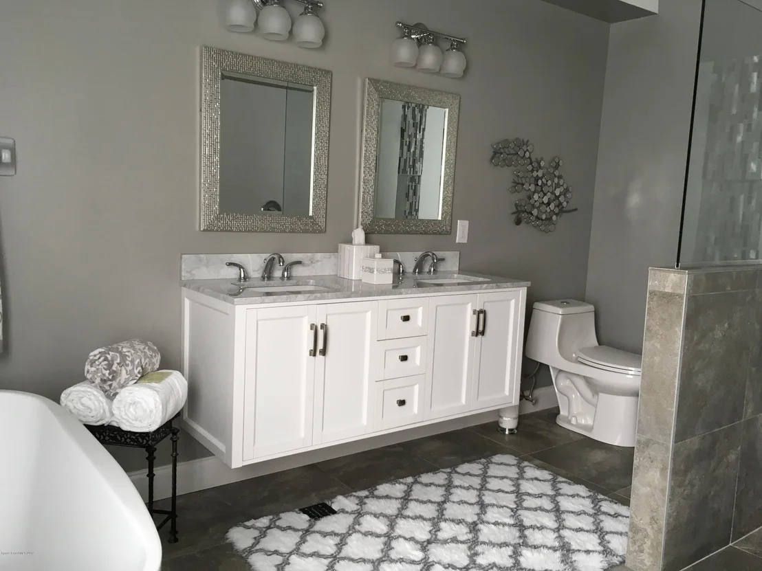 Photo of 130 Palm Circle