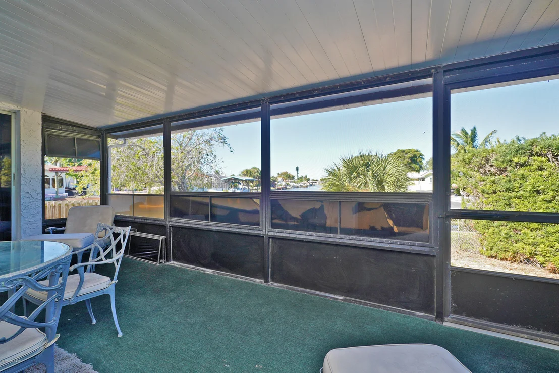 Photo of 4891 Fairview Drive