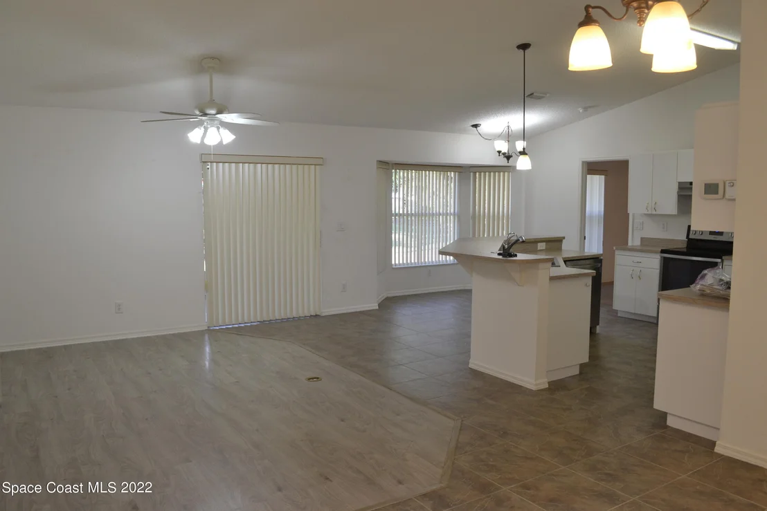 Photo of 4048 Arlington Avenue