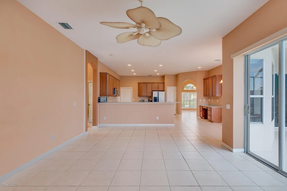 Photo of 3637 Peninsula Circle