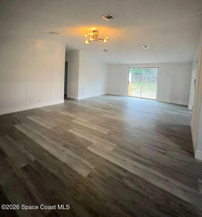 Photo of 154 Vanguard Circle