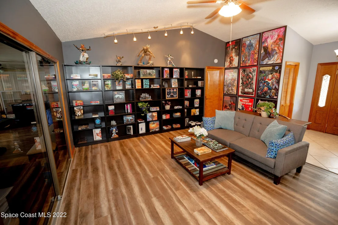 Photo of 525 Sawgrass Circle