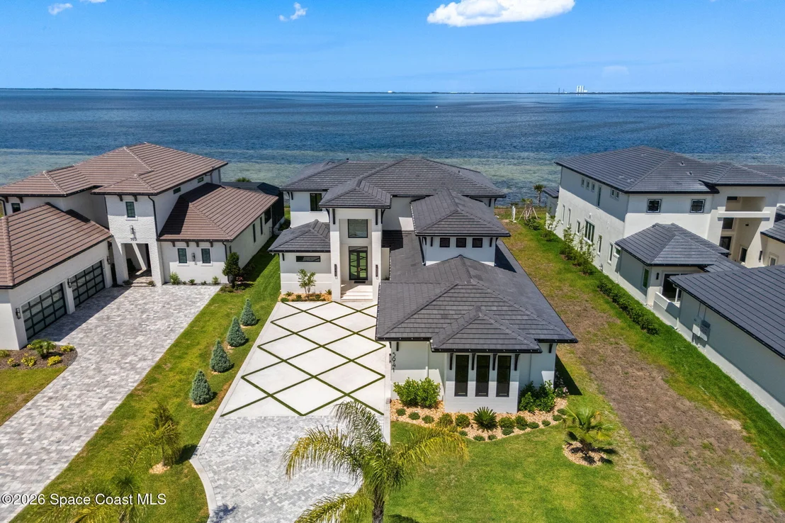 Photo of 5941 Constellation Drive