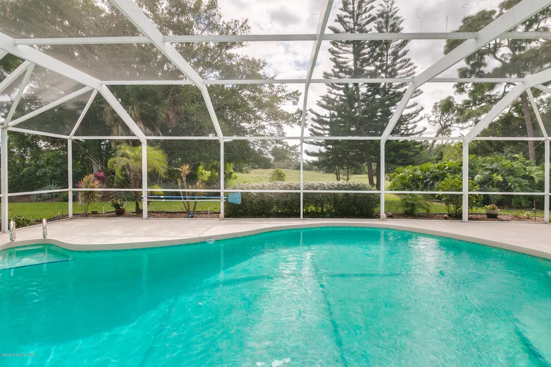 Photo of 1448 Scepter Court NE