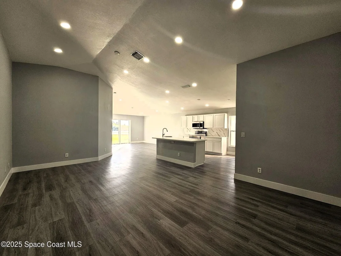 Photo of 2264 Bayhill Drive