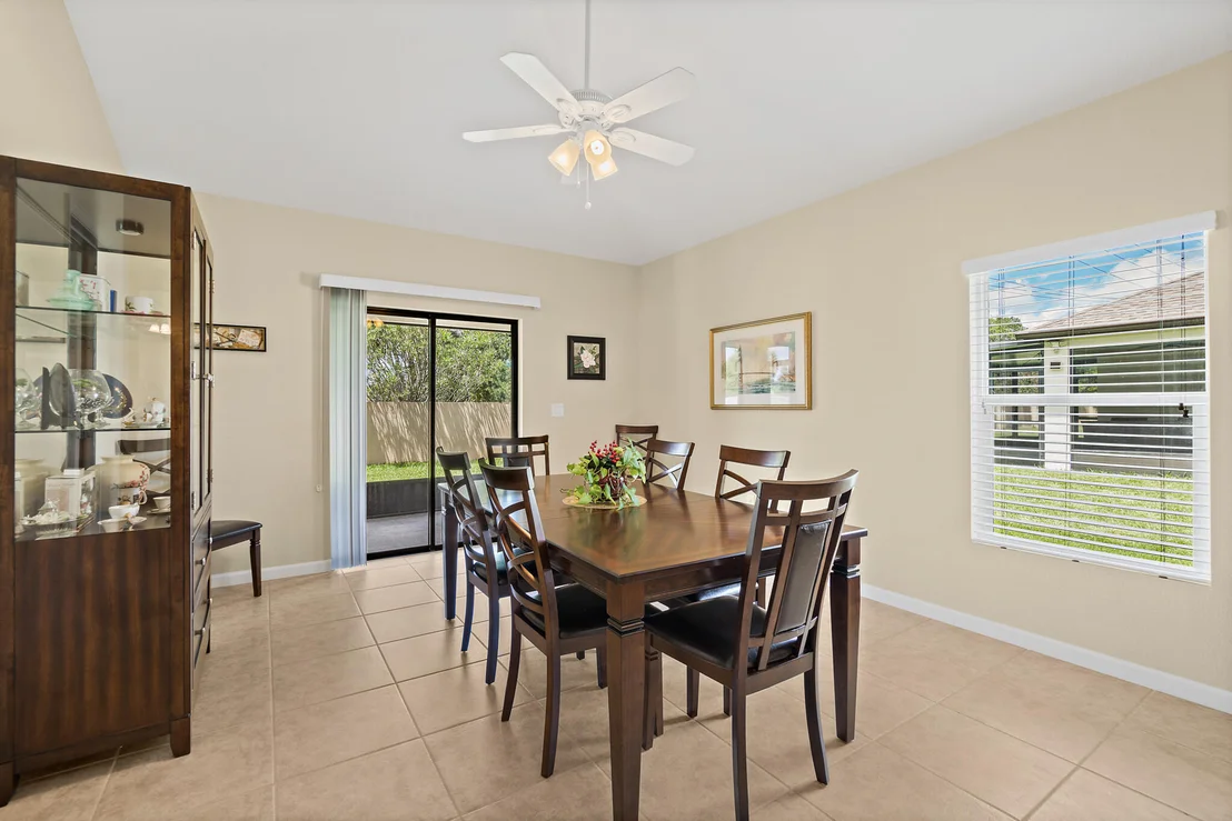 Photo of 1095 Sangria Circle