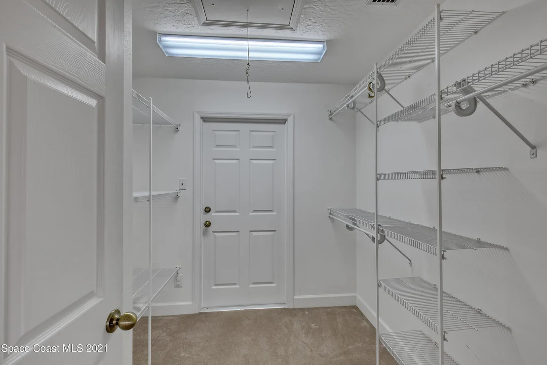 Photo of 457 Cardinal Drive