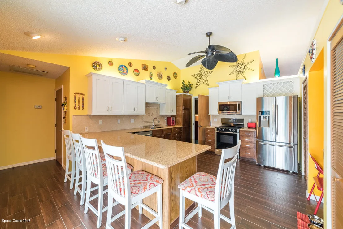 Photo of 1508 Meadowbrook Road NE