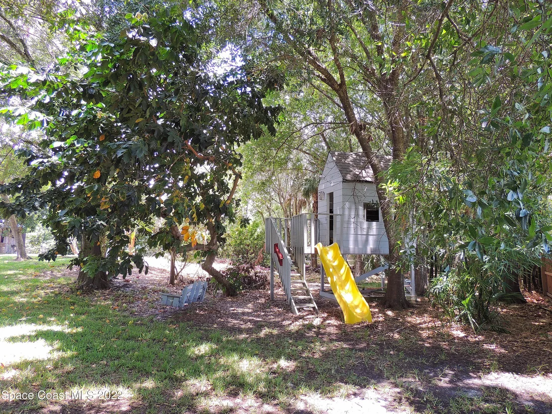 Photo of 2473 Harlock Road