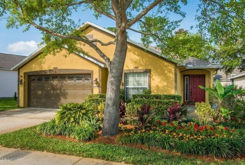 Photo of 960 Villa Drive