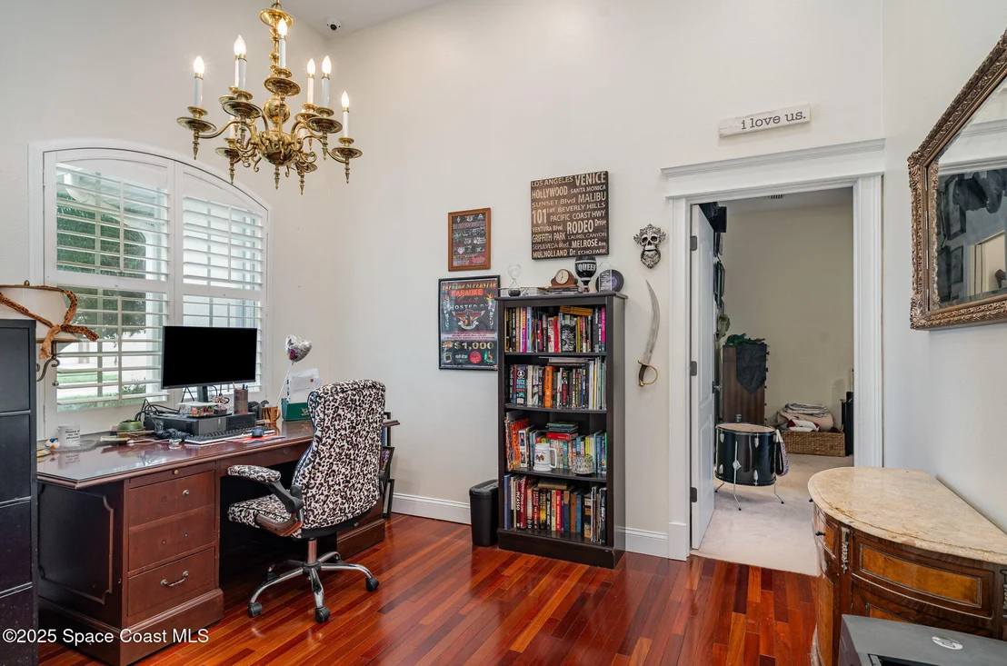 Photo of 2412 Woodfield Circle