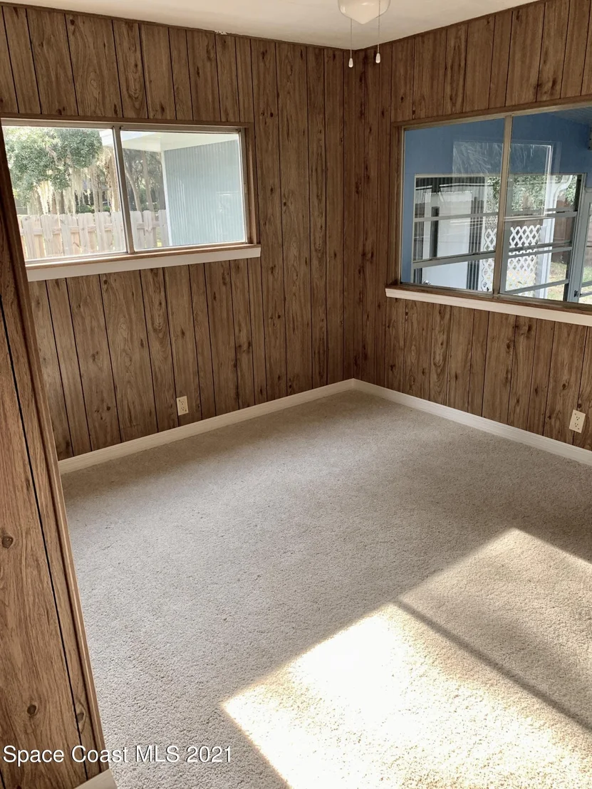 Photo of 195 Maplewood Boulevard
