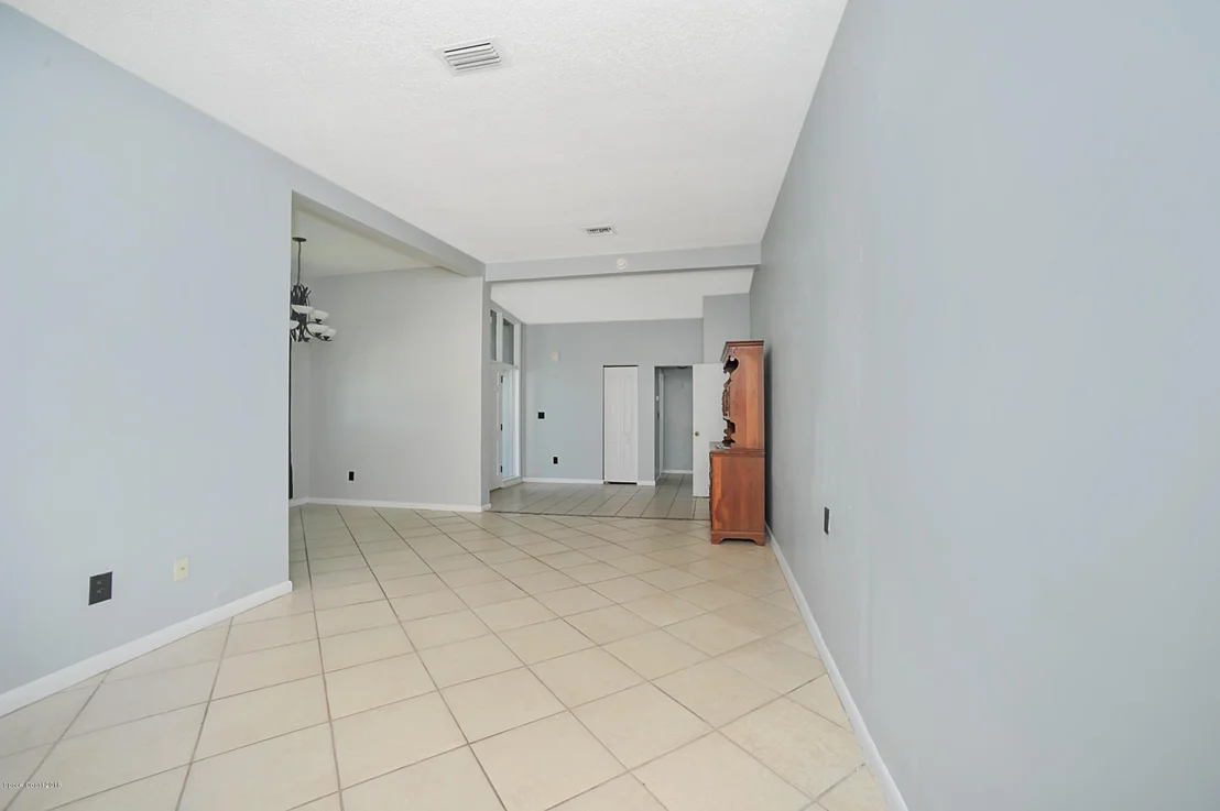 Photo of 1182 NE Bianca Drive NE