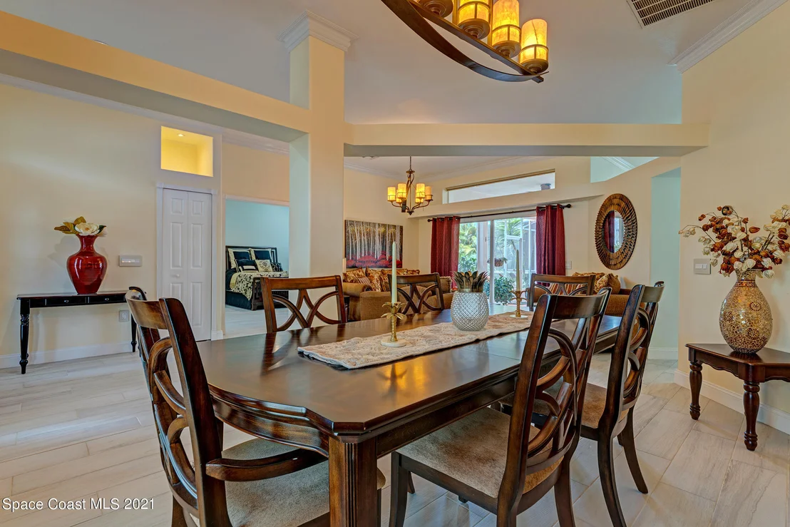 Photo of 876 Shoshone Lane