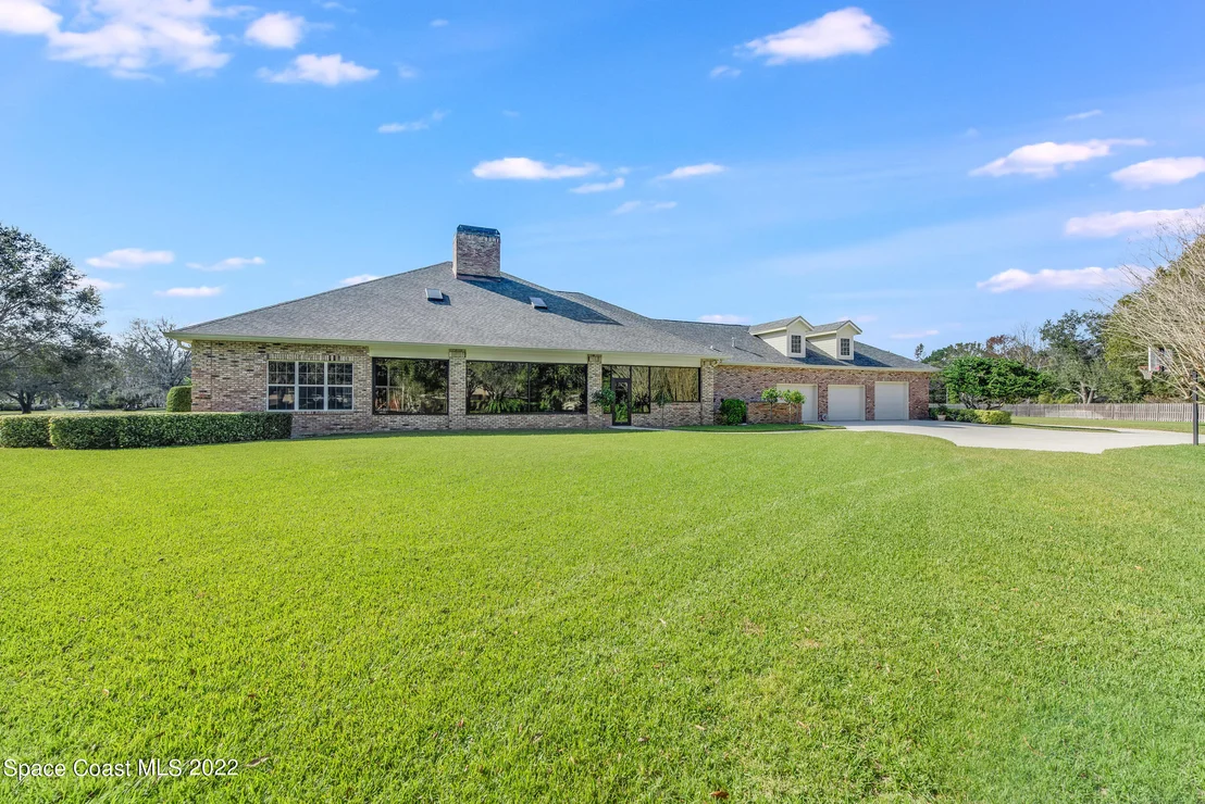 Photo of 3685 Oak Lane